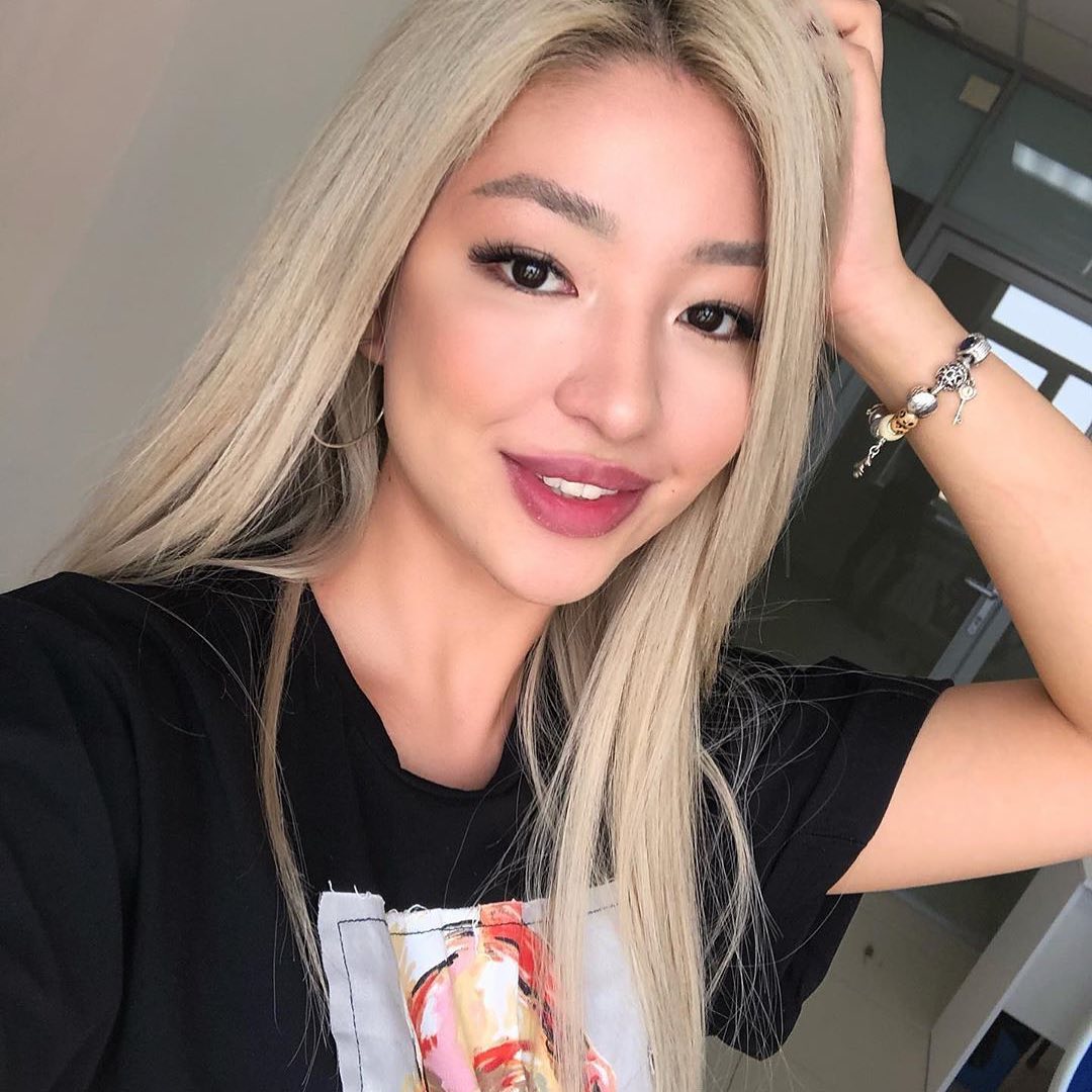 Отзыв на отбеливание зубов от @aliyeva_makeuphair 26 марта 2020 отзыв на отбеливание зубов от @aliyeva_makeuphair