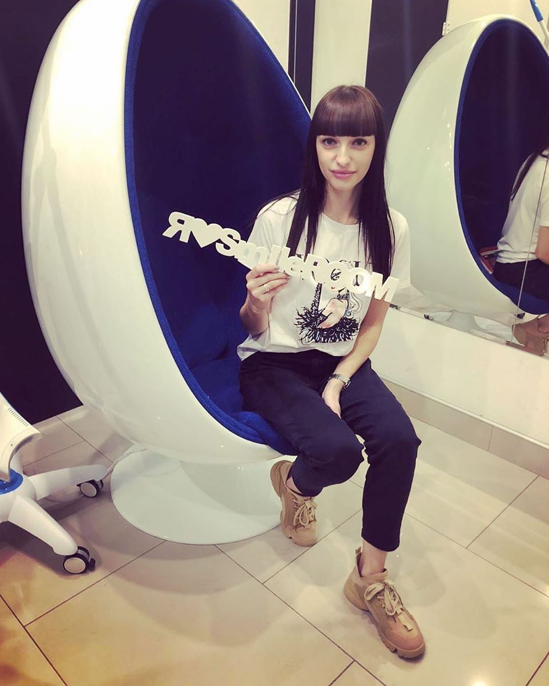 25 октября 2019 отзыв на отбеливание зубов от @yulechka_ayrapetyan_nail