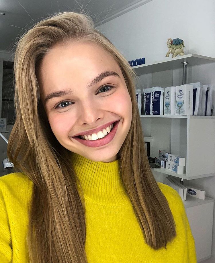 4 ноября 2019 отзыв на отбеливание зубов от @kislyakowaaa